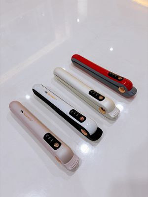 Arricciacapelli compatto con intervallo di temperatura 160-200°C e 1 anno di garanzia Piastra per capelli a doppia funzione